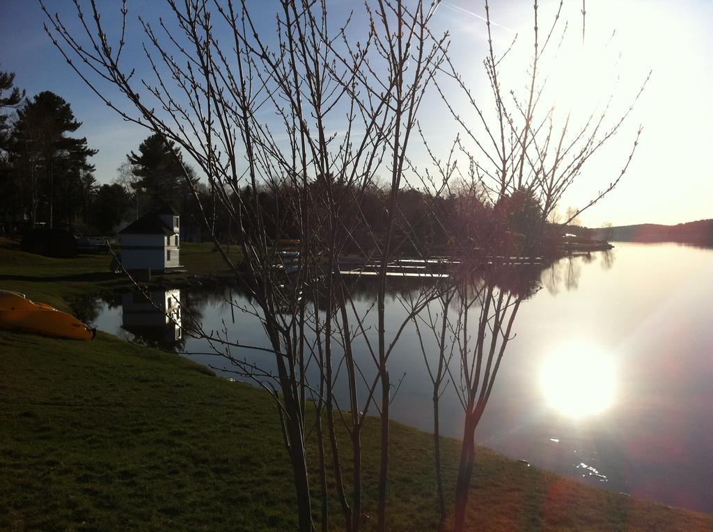 Lake Lauzon Resort Blind River 外观 照片